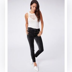 EUC Paige size 28 Hoxton ultra skinny velvet pant
